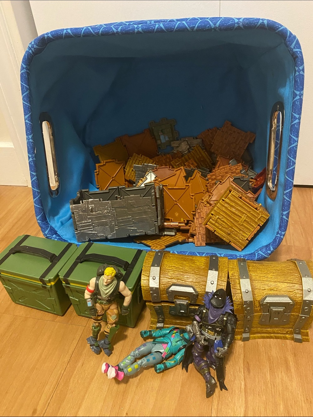 Fortnite Building Sets Action Figures LOT DIY Craft Activities
